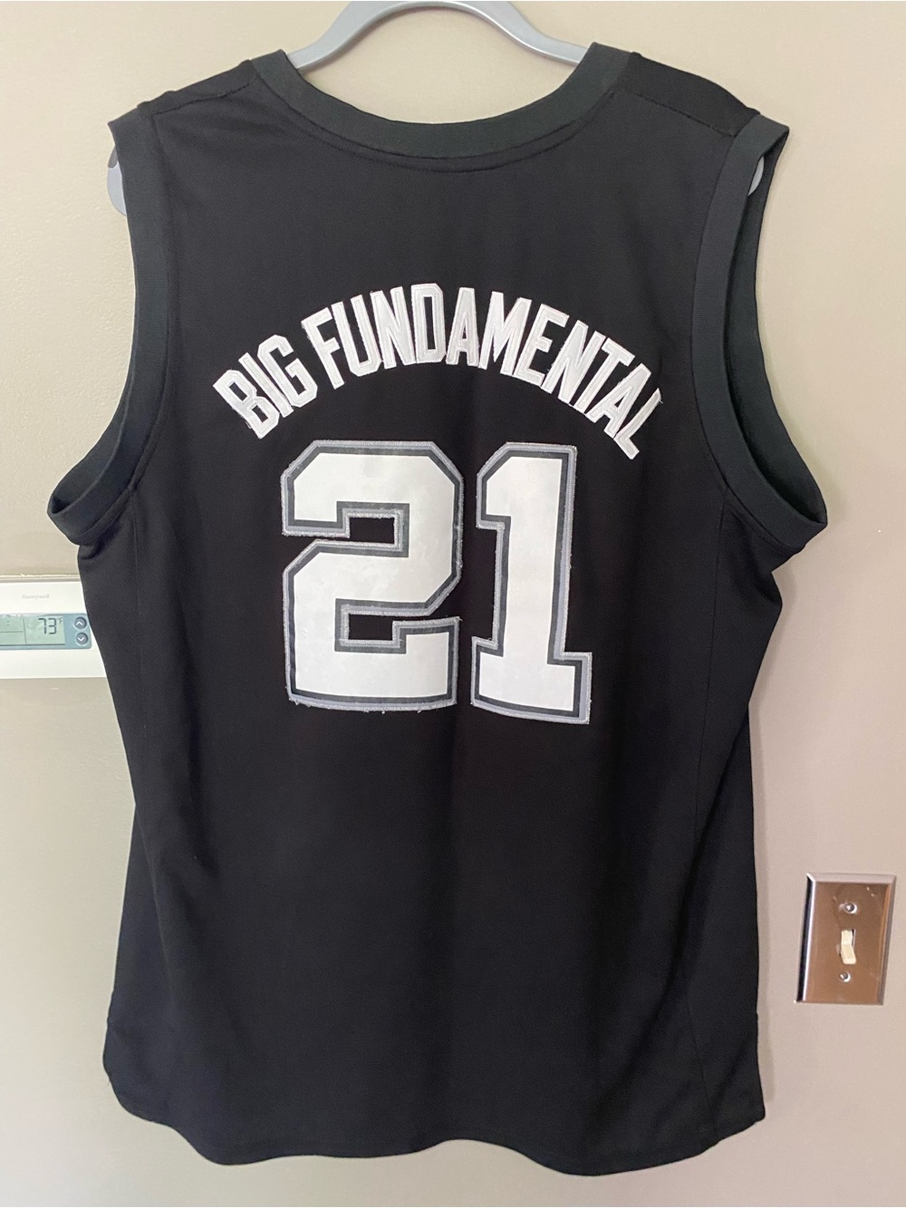 ADIDAS Vintage Tim Duncan #21 Spurs Big Fundamental NBA Jersey XL